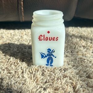 Hazel Atlas Dutch Cloves Spice Jar